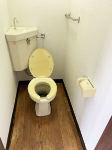 トイレのクロス張替え　アフター